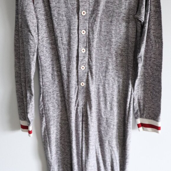 Fammy Jammies Unisex Sz M Grey One Piece Stretch Skinny Buttoned Lounge Pajamas - Picture 7 of 15